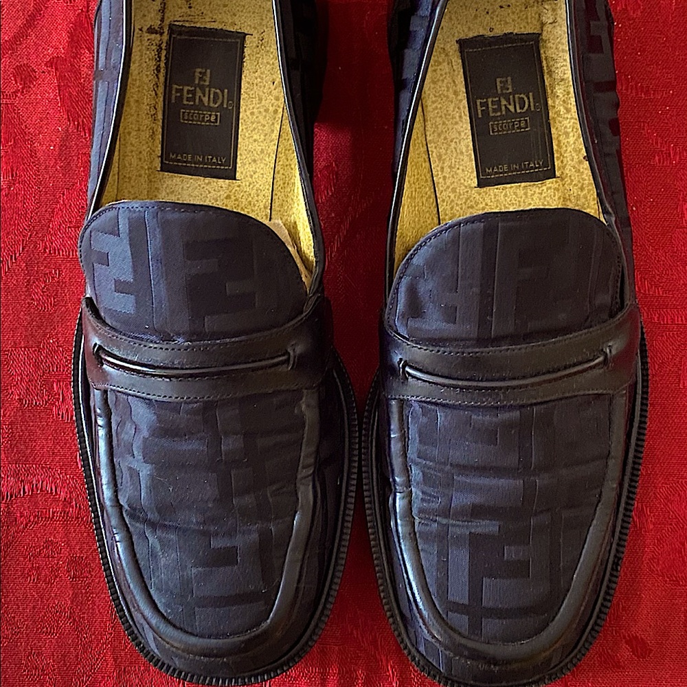 Fendi scarpe black women’s loafers size 7M